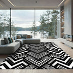 Black and White Geometric Zigzag Chevron Rug