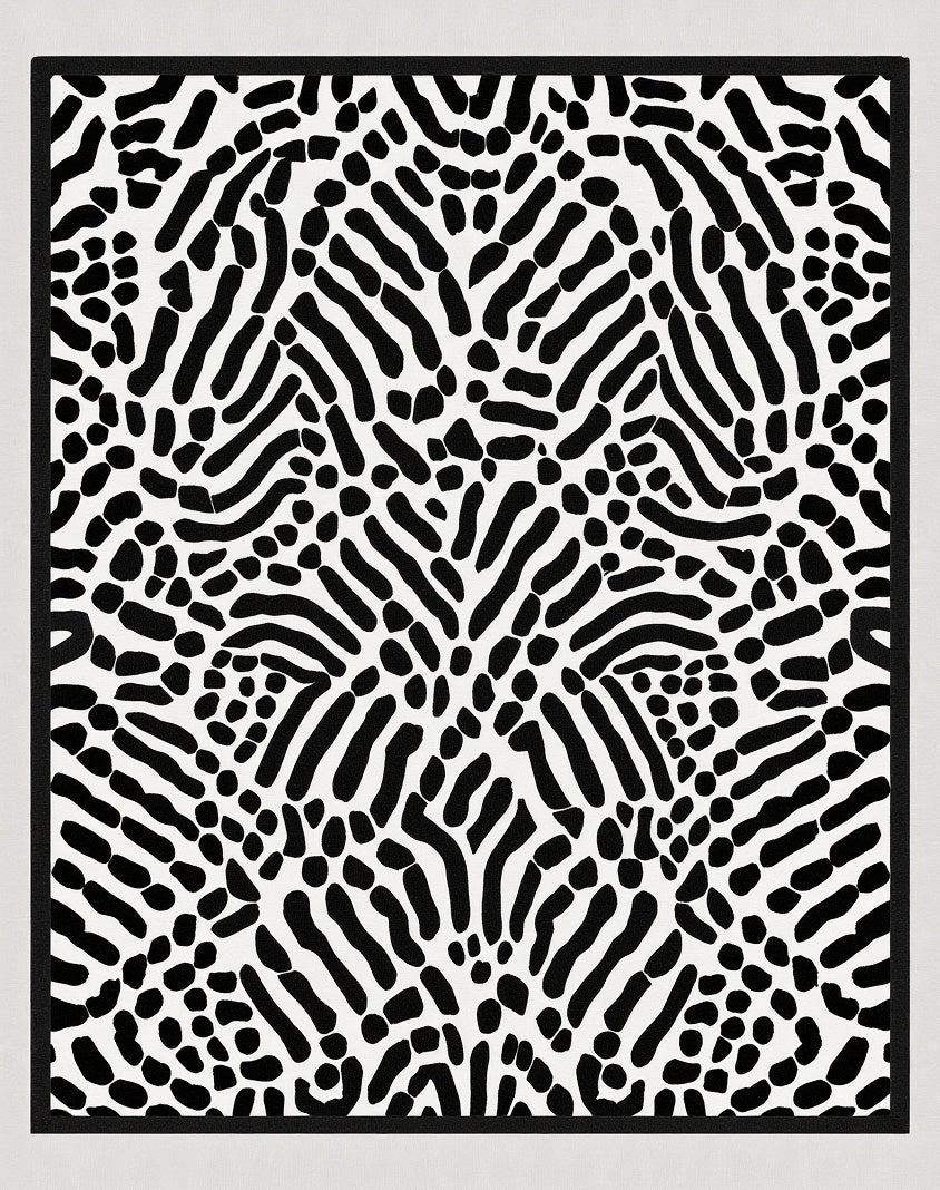Abstract Organic Black White Pattern Rug